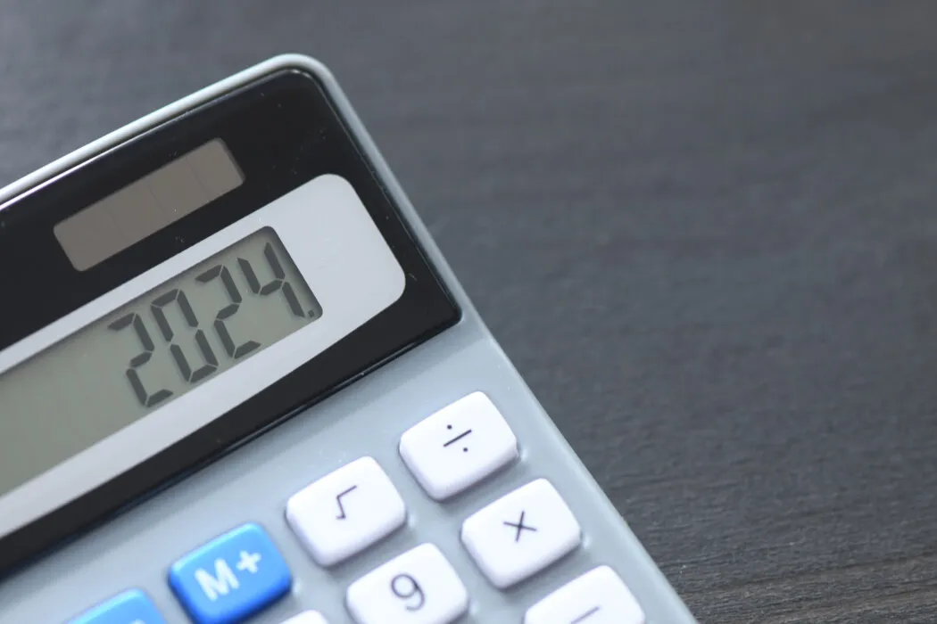 10833 231219 Rechnung IV Roobcio AdobeStock 657615208