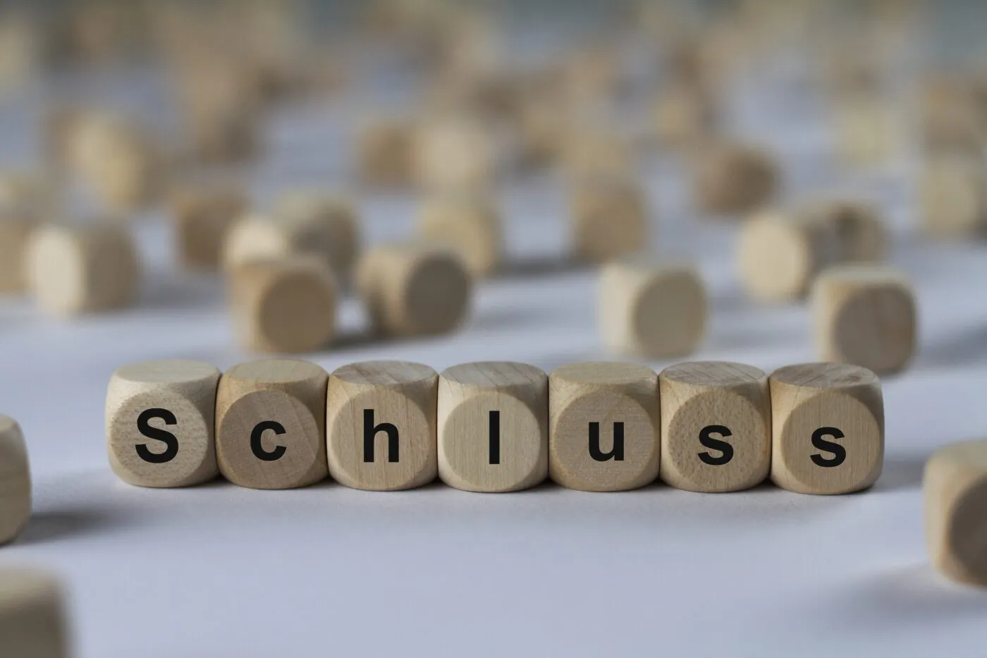 Schluss Holzwürfel Mit Buchstaben